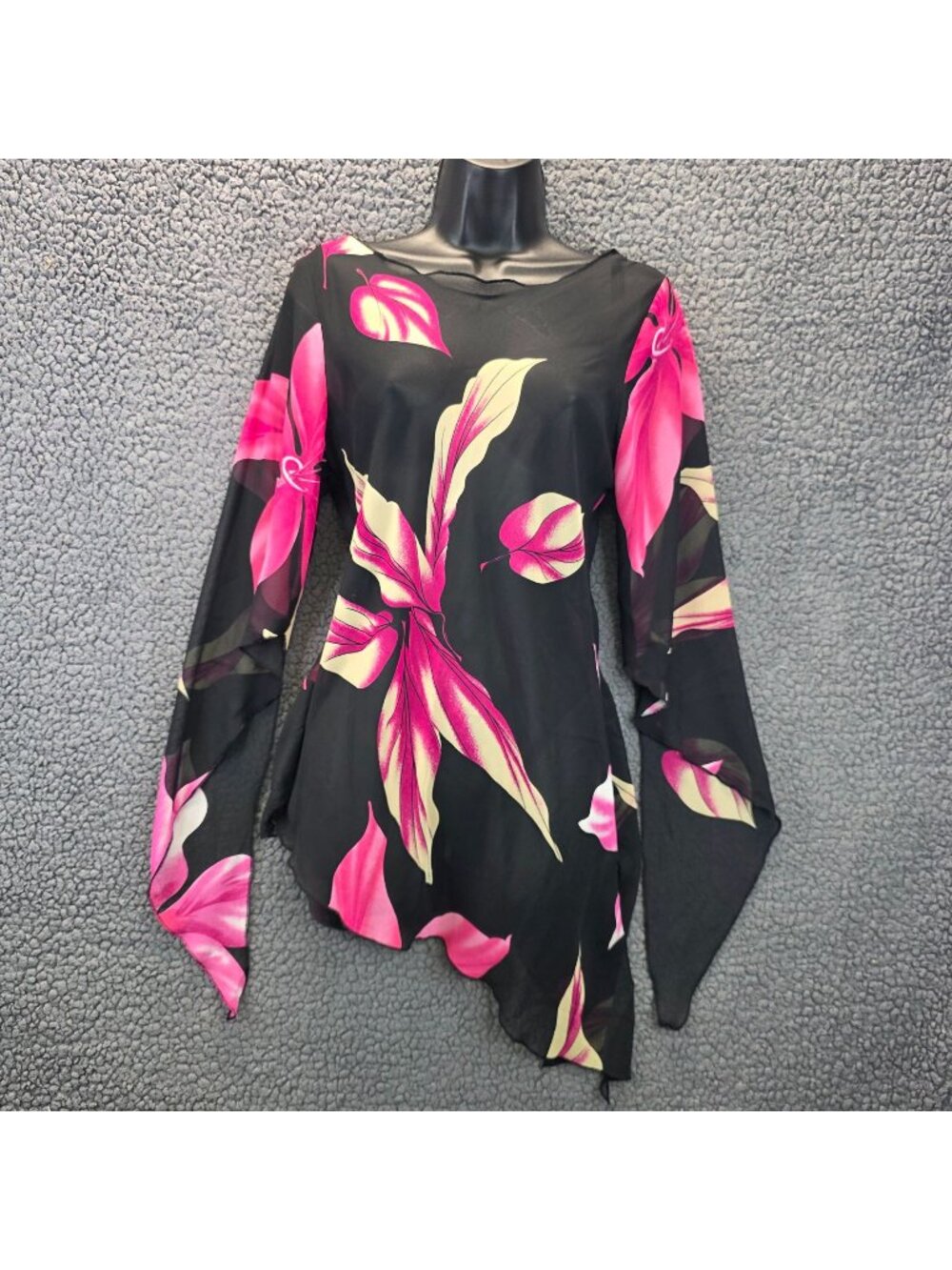 Romantic Floral Top M Black Pink Asymmetrical Fairy Grunge Hibiscus USA Feminine